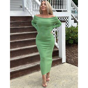 BCBGMaxariza Arturo Off-the-Shoulder Sweater Dress - Green - Size M - *LIKE NEW*